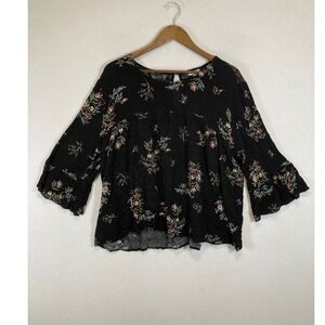 Romantic Ethereal Eyeshadow 2X Black Floral Lace Back Bell Sleeve Babydoll Top